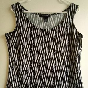 Ashley Stewart Black/White Top Sz: (14/16)